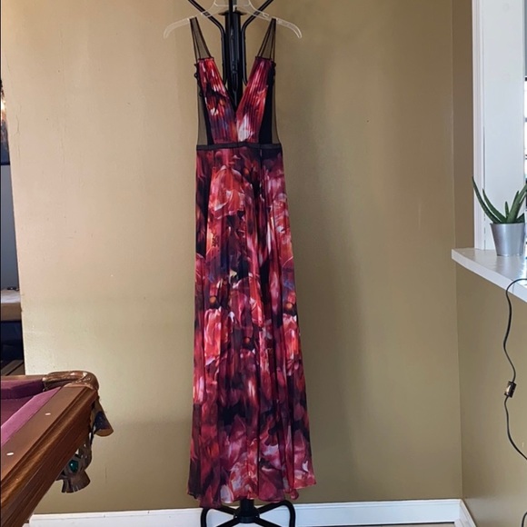 bebe Dresses & Skirts - Bebe maxi dress, size 2